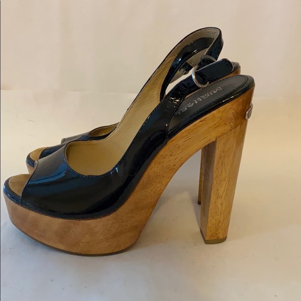 Michael Kors platform size 8M like new - Picture 4 of 9